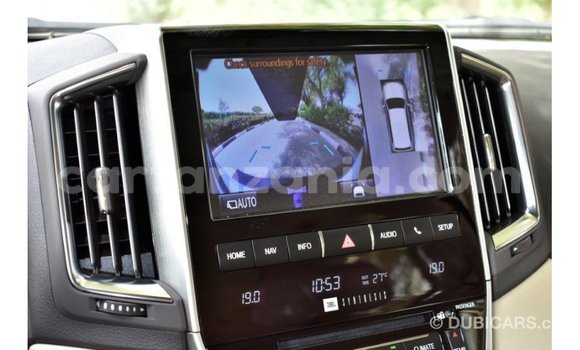 Buy Import Toyota Land Cruiser White Car in Import - Dubai in Arusha Buy Import Toyota Land Cruiser White Car in Import - Dubai in Arusha