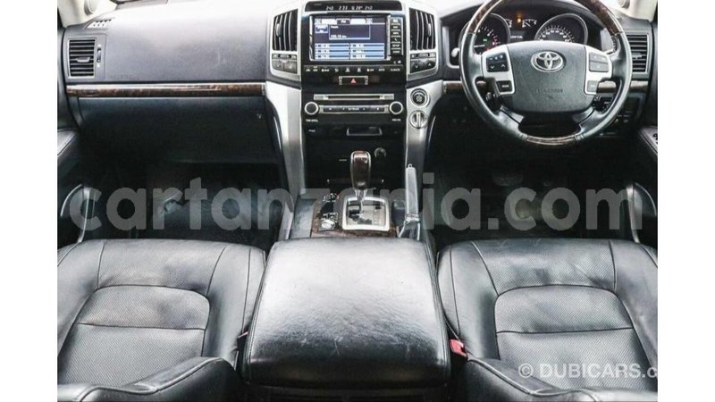 Big with watermark toyota land cruiser arusha import dubai 9339