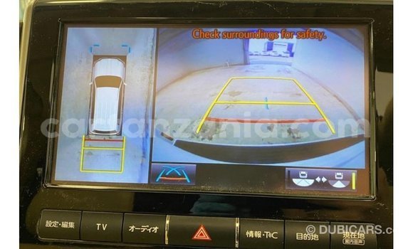 Nunua Imported Toyota Land Cruiser Nyeupe Gari ndani ya Import - Dubai nchini Arusha Nunua Imported Toyota Land Cruiser Nyeupe Gari ndani ya Import - Dubai nchini Arusha