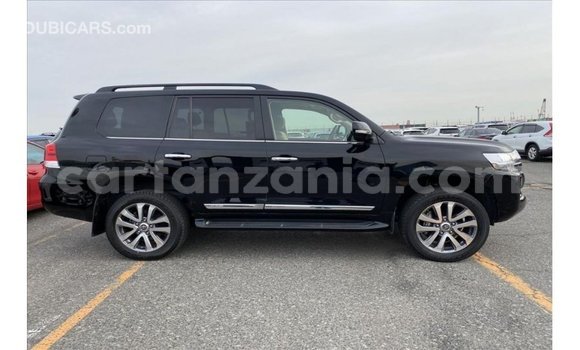Nunua Imported Toyota Land Cruiser Nyeusi Gari ndani ya Import - Dubai nchini Arusha Nunua Imported Toyota Land Cruiser Nyeusi Gari ndani ya Import - Dubai nchini Arusha