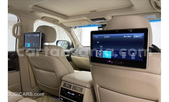 Nunua Imported Toyota Land Cruiser Nyeusi Gari ndani ya Import - Dubai nchini Arusha Nunua Imported Toyota Land Cruiser Nyeusi Gari ndani ya Import - Dubai nchini Arusha