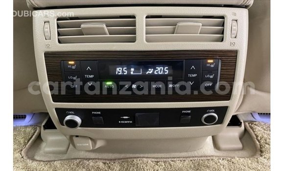 Nunua Imported Toyota Land Cruiser Nyeusi Gari ndani ya Import - Dubai nchini Arusha Nunua Imported Toyota Land Cruiser Nyeusi Gari ndani ya Import - Dubai nchini Arusha