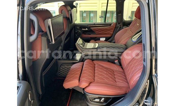Nunua Imported Lexus LX Nyeusi Gari ndani ya Import - Dubai nchini Arusha Nunua Imported Lexus LX Nyeusi Gari ndani ya Import - Dubai nchini Arusha