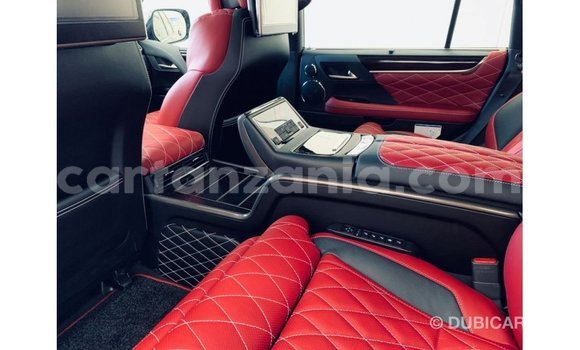 Nunua Imported Lexus LX Nyeusi Gari ndani ya Import - Dubai nchini Arusha Nunua Imported Lexus LX Nyeusi Gari ndani ya Import - Dubai nchini Arusha