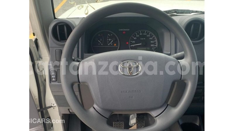 Big with watermark toyota land cruiser arusha import dubai 9364