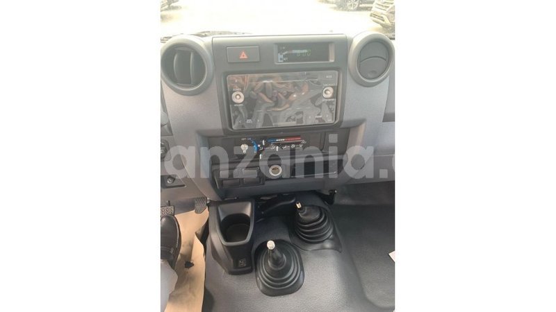 Big with watermark toyota land cruiser arusha import dubai 9364