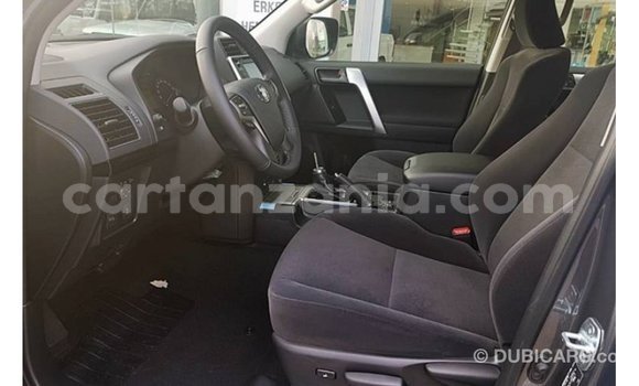 Nunua Imported Toyota Prado Nyeusi Gari ndani ya Import - Dubai nchini Arusha Nunua Imported Toyota Prado Nyeusi Gari ndani ya Import - Dubai nchini Arusha