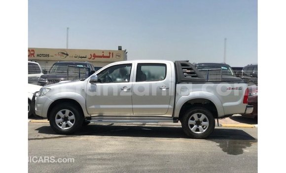 Nunua Imported Toyota Hilux Nyingine Gari ndani ya Import - Dubai nchini Arusha Nunua Imported Toyota Hilux Nyingine Gari ndani ya Import - Dubai nchini Arusha