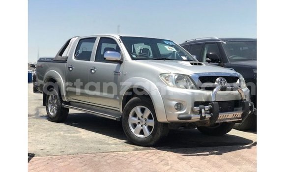 Nunua Imported Toyota Hilux Nyingine Gari ndani ya Import - Dubai nchini Arusha Nunua Imported Toyota Hilux Nyingine Gari ndani ya Import - Dubai nchini Arusha
