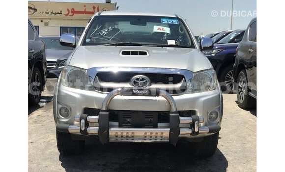 Nunua Imported Toyota Hilux Nyingine Gari ndani ya Import - Dubai nchini Arusha Nunua Imported Toyota Hilux Nyingine Gari ndani ya Import - Dubai nchini Arusha