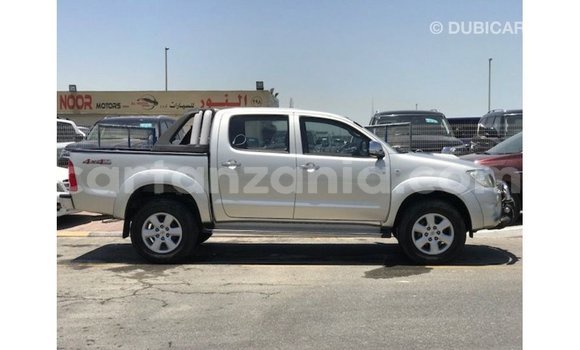 Nunua Imported Toyota Hilux Nyingine Gari ndani ya Import - Dubai nchini Arusha Nunua Imported Toyota Hilux Nyingine Gari ndani ya Import - Dubai nchini Arusha