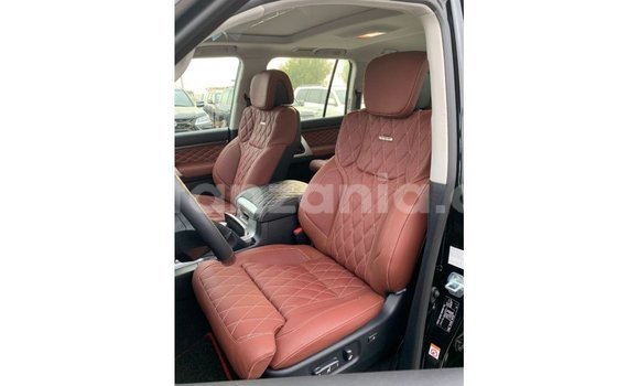 Nunua Imported Toyota Land Cruiser Nyeusi Gari ndani ya Import - Dubai nchini Arusha Nunua Imported Toyota Land Cruiser Nyeusi Gari ndani ya Import - Dubai nchini Arusha