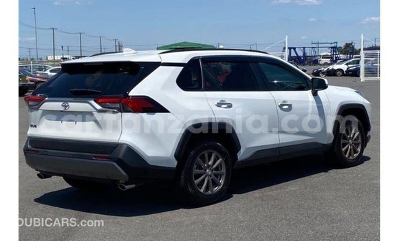 Nunua Imported Toyota 4Runner Nyeupe Gari ndani ya Import - Dubai nchini Arusha Nunua Imported Toyota 4Runner Nyeupe Gari ndani ya Import - Dubai nchini Arusha