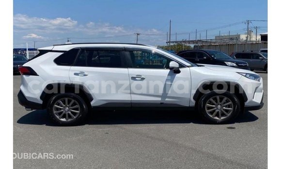 Nunua Imported Toyota 4Runner Nyeupe Gari ndani ya Import - Dubai nchini Arusha Nunua Imported Toyota 4Runner Nyeupe Gari ndani ya Import - Dubai nchini Arusha