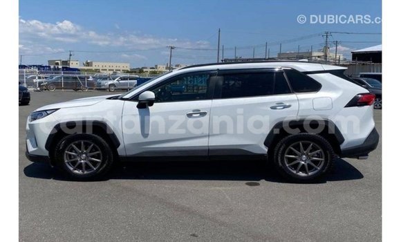 Nunua Imported Toyota 4Runner Nyeupe Gari ndani ya Import - Dubai nchini Arusha Nunua Imported Toyota 4Runner Nyeupe Gari ndani ya Import - Dubai nchini Arusha