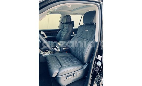 Buy Import Toyota Land Cruiser Black Car in Import - Dubai in Arusha Buy Import Toyota Land Cruiser Black Car in Import - Dubai in Arusha