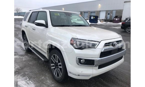 Nunua Imported Toyota 4Runner Nyeupe Gari ndani ya Import - Dubai nchini Arusha Nunua Imported Toyota 4Runner Nyeupe Gari ndani ya Import - Dubai nchini Arusha