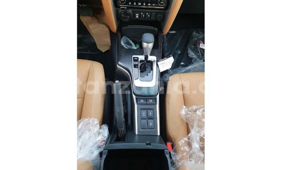 Buy Import Toyota Fortuner White Car in Import - Dubai in Arusha Buy Import Toyota Fortuner White Car in Import - Dubai in Arusha