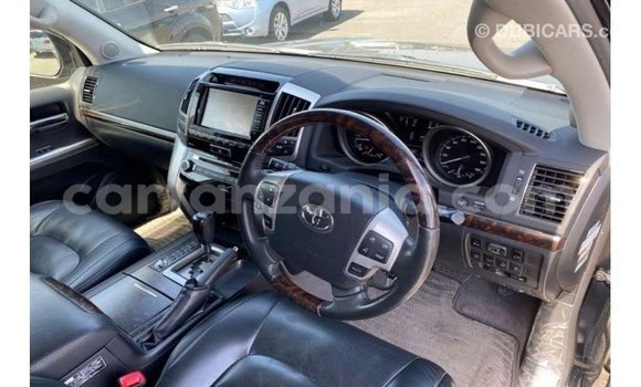 Nunua Imported Toyota Land Cruiser Nyeusi Gari ndani ya Import - Dubai nchini Arusha Nunua Imported Toyota Land Cruiser Nyeusi Gari ndani ya Import - Dubai nchini Arusha