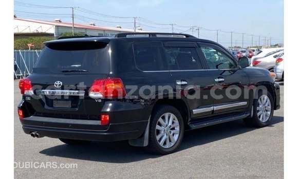 Nunua Imported Toyota Land Cruiser Nyeusi Gari ndani ya Import - Dubai nchini Arusha Nunua Imported Toyota Land Cruiser Nyeusi Gari ndani ya Import - Dubai nchini Arusha