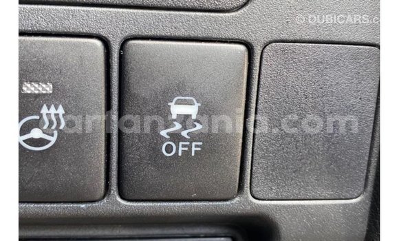 Nunua Imported Toyota Land Cruiser Nyeusi Gari ndani ya Import - Dubai nchini Arusha Nunua Imported Toyota Land Cruiser Nyeusi Gari ndani ya Import - Dubai nchini Arusha