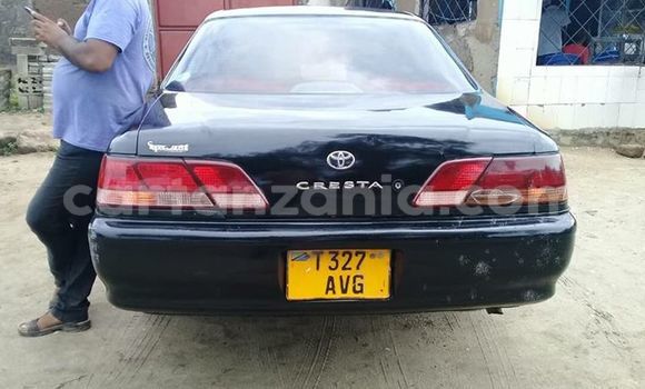 Nunua Ilio tumika Toyota Cresta Nyeusi Gari ndani ya Ilala nchini Dar es Salaam Nunua Ilio tumika Toyota Cresta Nyeusi Gari ndani ya Ilala nchini Dar es Salaam