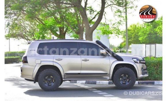 Buy Import Toyota Land Cruiser Other Car in Import - Dubai in Arusha Buy Import Toyota Land Cruiser Other Car in Import - Dubai in Arusha