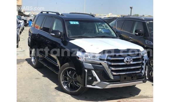 Nunua Imported Toyota Land Cruiser Nyeusi Gari ndani ya Import - Dubai nchini Arusha Nunua Imported Toyota Land Cruiser Nyeusi Gari ndani ya Import - Dubai nchini Arusha