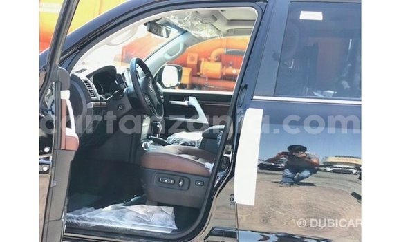 Nunua Imported Toyota Land Cruiser Nyeusi Gari ndani ya Import - Dubai nchini Arusha Nunua Imported Toyota Land Cruiser Nyeusi Gari ndani ya Import - Dubai nchini Arusha