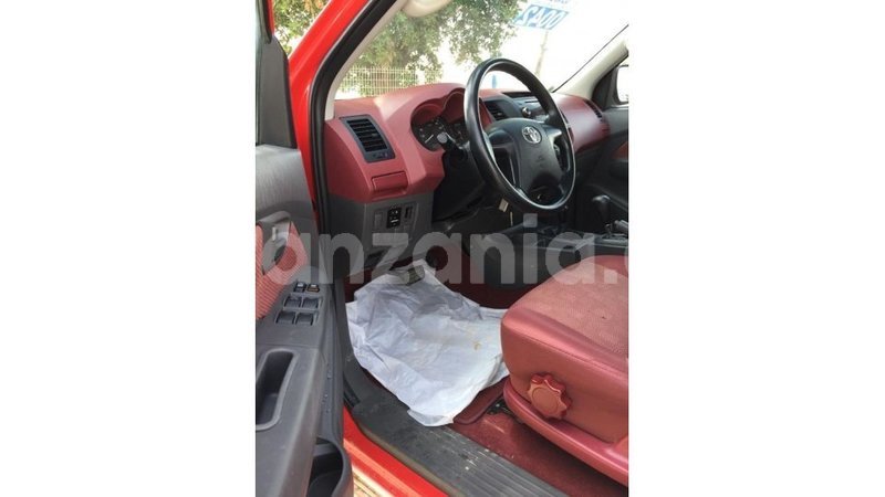 Big with watermark toyota hilux arusha import dubai 9403