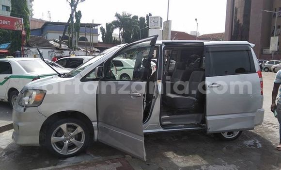 Buy Used Toyota Noah Silver Car in Karatu in Arusha Buy Used Toyota Noah Silver Car in Karatu in Arusha