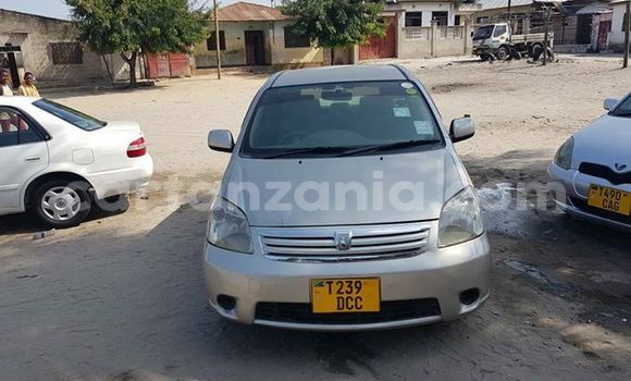 Buy Used Toyota Raum Silver Car in Karatu in Arusha Buy Used Toyota Raum Silver Car in Karatu in Arusha