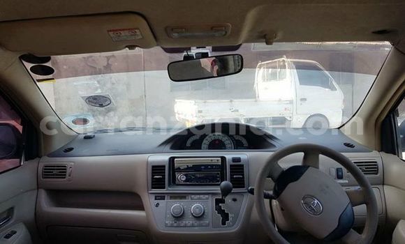 Nunua Ilio tumika Toyota Raum Fedha Gari ndani ya Karatu nchini Arusha Nunua Ilio tumika Toyota Raum Fedha Gari ndani ya Karatu nchini Arusha