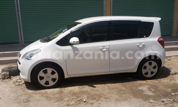 Buy Used Toyota Ractis White Car in Karatu in Arusha Buy Used Toyota Ractis White Car in Karatu in Arusha