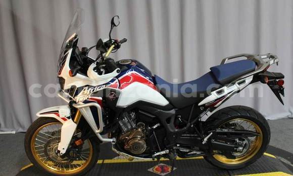 Nunua Ilio tumika Honda CRF Bluu Bike ndani ya Dar es Salaam nchini Dar es Salaam Nunua Ilio tumika Honda CRF Bluu Bike ndani ya Dar es Salaam nchini Dar es Salaam