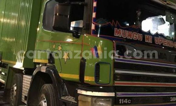 Buy Used Scania 380 Green Truck in Dar es Salaam in Dar es Salaam Buy Used Scania 380 Green Truck in Dar es Salaam in Dar es Salaam