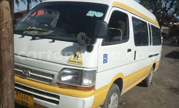 Buy Used Toyota Hiace White Car in Dar es Salaam in Dar es Salaam Buy Used Toyota Hiace White Car in Dar es Salaam in Dar es Salaam