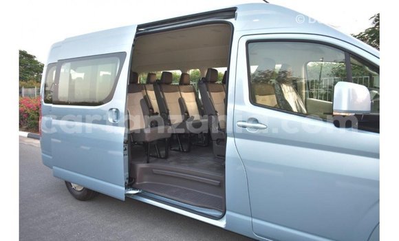 Buy Import Toyota Hiace Blue Car in Import - Dubai in Arusha Buy Import Toyota Hiace Blue Car in Import - Dubai in Arusha