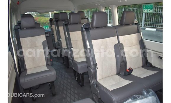 Buy Import Toyota Hiace Blue Car in Import - Dubai in Arusha Buy Import Toyota Hiace Blue Car in Import - Dubai in Arusha