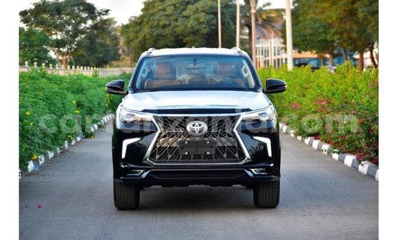 Buy Import Toyota Fortuner Black Car in Import - Dubai in Arusha Buy Import Toyota Fortuner Black Car in Import - Dubai in Arusha