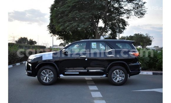 Buy Import Toyota Fortuner Black Car in Import - Dubai in Arusha Buy Import Toyota Fortuner Black Car in Import - Dubai in Arusha