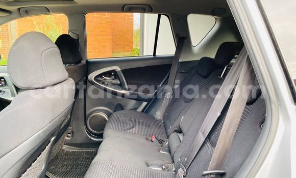Buy Used Toyota RAV4 Silver Car in Dar es Salaam in Dar es Salaam Buy Used Toyota RAV4 Silver Car in Dar es Salaam in Dar es Salaam