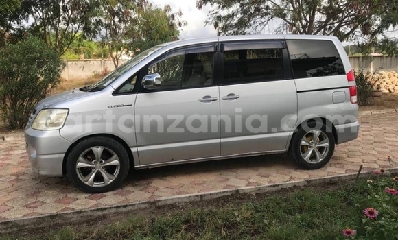 Buy Used Toyota Noah Silver Car in Dar es Salaam in Dar es Salaam
