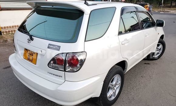 Buy Used Toyota Harrier White Car in Dar es Salaam in Dar es Salaam Buy Used Toyota Harrier White Car in Dar es Salaam in Dar es Salaam