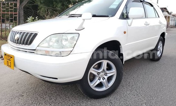 Buy Used Toyota Harrier White Car in Dar es Salaam in Dar es Salaam Buy Used Toyota Harrier White Car in Dar es Salaam in Dar es Salaam