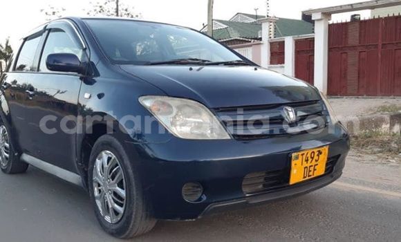 Buy Used Toyota IST Blue Car in Dar es Salaam in Dar es Salaam