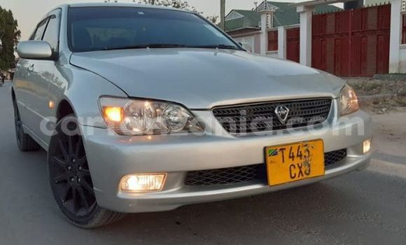 Buy Used Toyota Altezza Silver Car in Dar es Salaam in Dar es Salaam