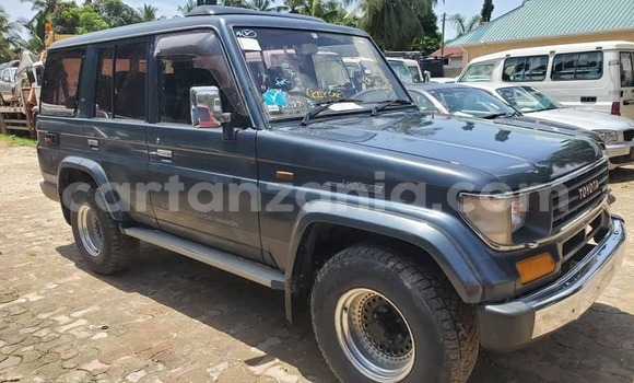 Nunua Ilio tumika Toyota Land Cruiser Nyingine Gari ndani ya Dar es Salaam nchini Dar es Salaam