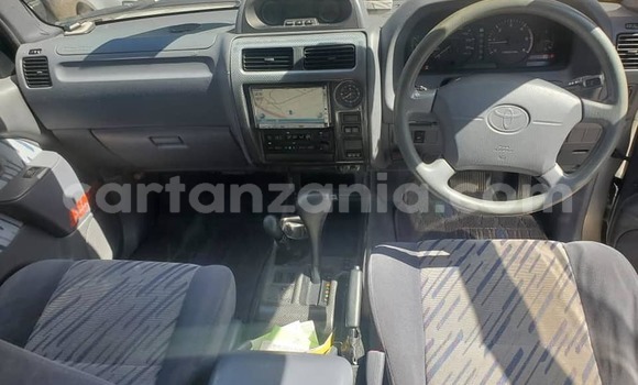 Buy Used Toyota Land Cruiser Silver Car in Dar es Salaam in Dar es Salaam Buy Used Toyota Land Cruiser Silver Car in Dar es Salaam in Dar es Salaam
