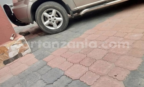 Buy Used Nissan X–Trail Silver Car in Dar es Salaam in Dar es Salaam Buy Used Nissan X–Trail Silver Car in Dar es Salaam in Dar es Salaam